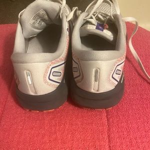 Women brooks sneakers